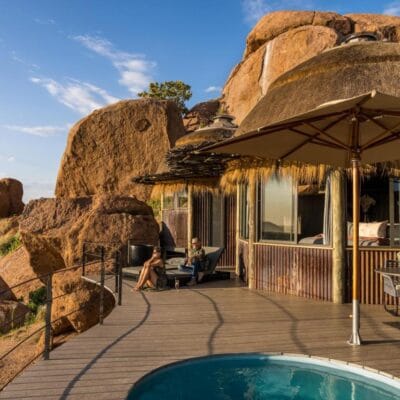 Kamp Kipwe lodge swimming pool