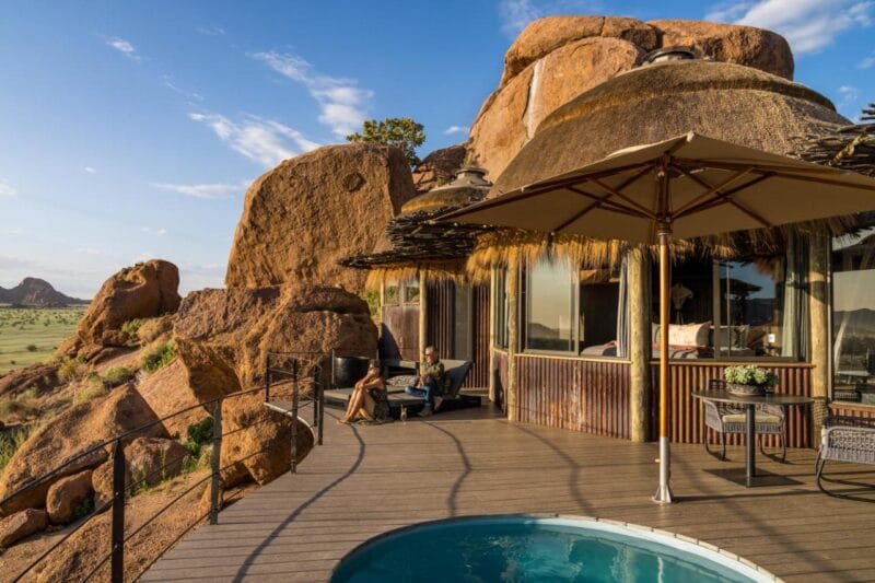 Kamp Kipwe lodge swimming pool